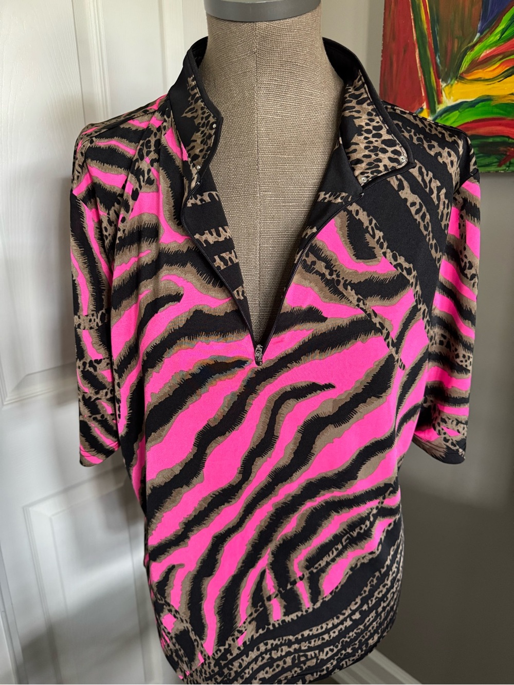 DKNY Golf Hot Pink,  Animal-Print gold shirt